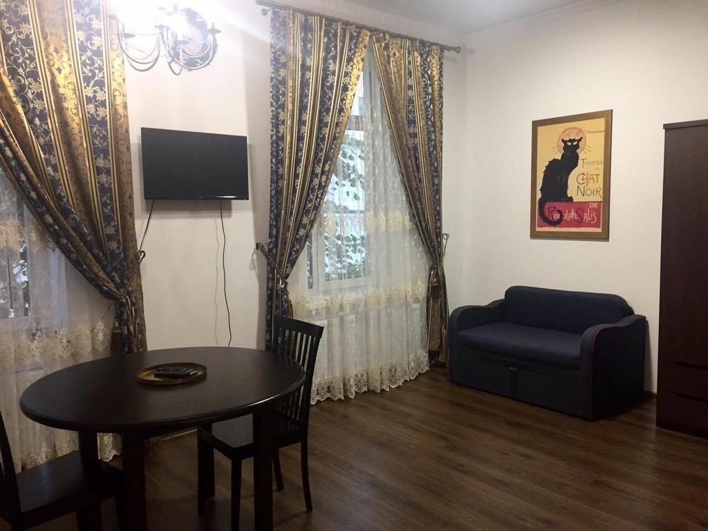Apartment On Ovodova *